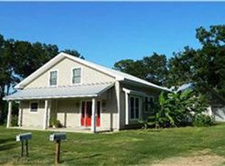 433 N Granville St, Bellville, TX 77418