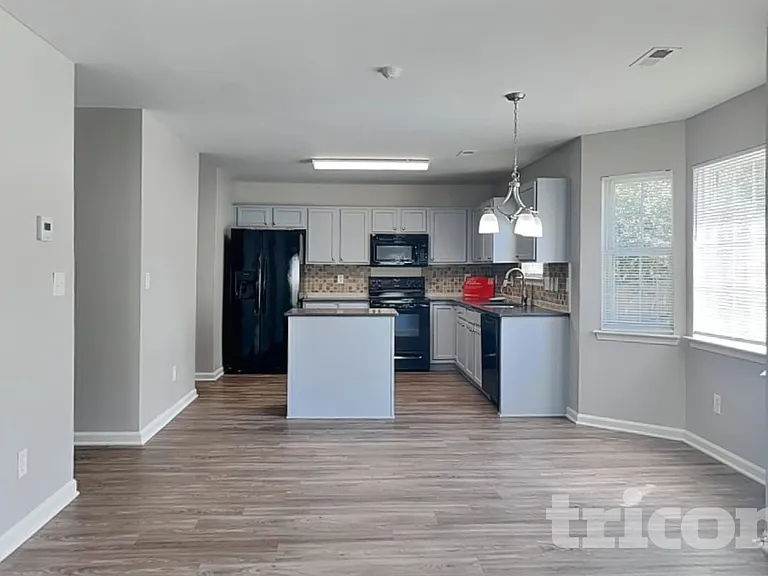 9250 Austin Ridge Ln — Photo 7