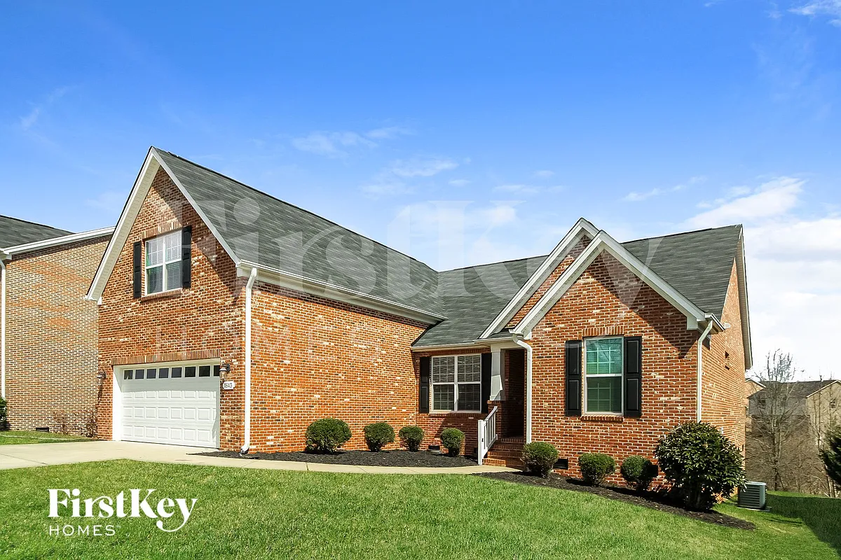 Building Photo - 1643 Ashmead Ln