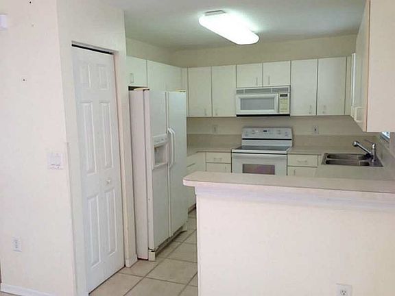 2nd image of 17109 NW 23rd St