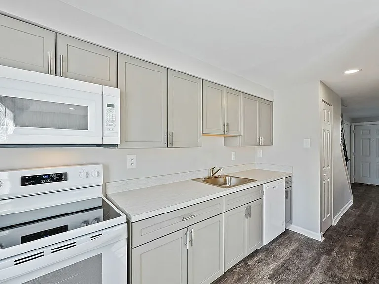 kitchen-Village-of-Carrollwood