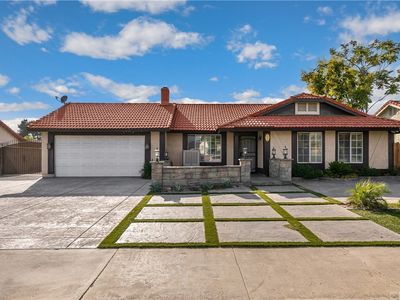 962 S Larch Ave, Bloomington, CA, 92316