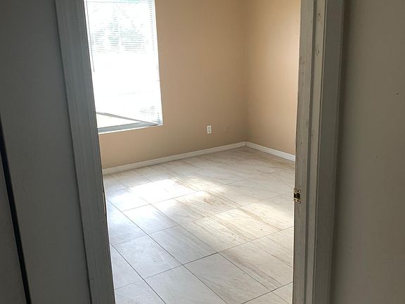 5th image of 4912 Jordan Ave