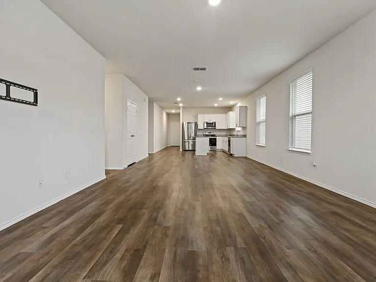 440 Lynwood Gold — Photo 10