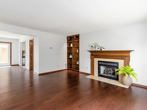 4th image of 5285 Berrywood Dr