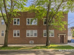 2239 W Cornelia Ave #1, Chicago, IL 60618