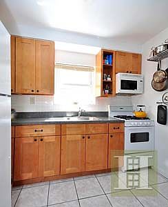 4th image of 5910 Spencer Ave