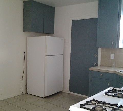 4th image of 3630 N 15th Ave APT 01