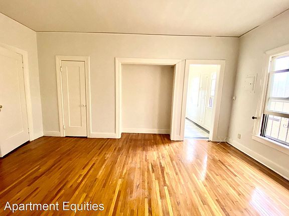 5th image of 1930 Whitley Ave #11666264