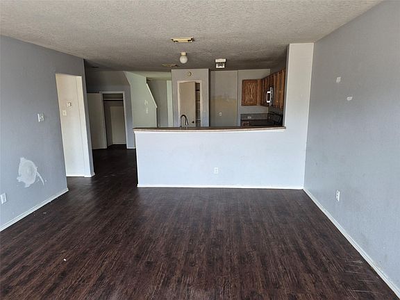 4th image of 7638 Sunburst Trail Dr