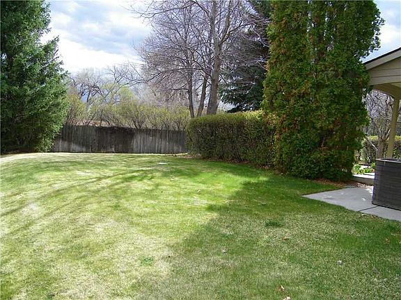 3rd image of 2756 S Gregory Dr S