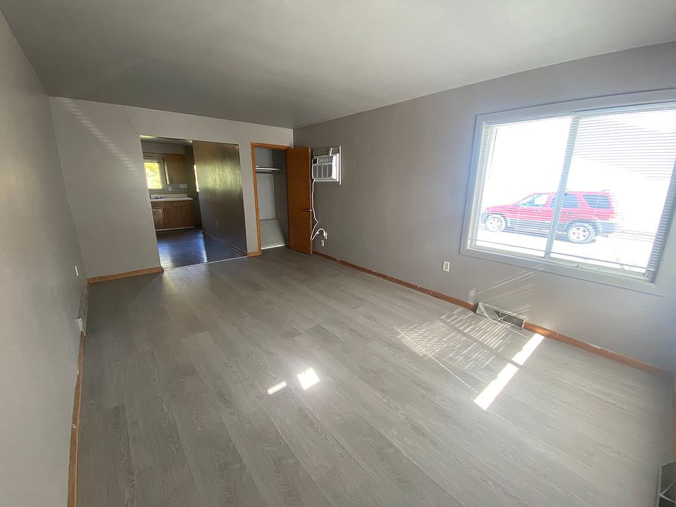 1st image of 1423 Starview Dr #1421