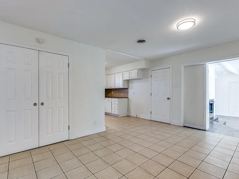 10728 Allegheny Dr — Photo 8