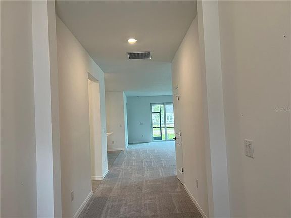 5th image of 11319 Burgundy Dr