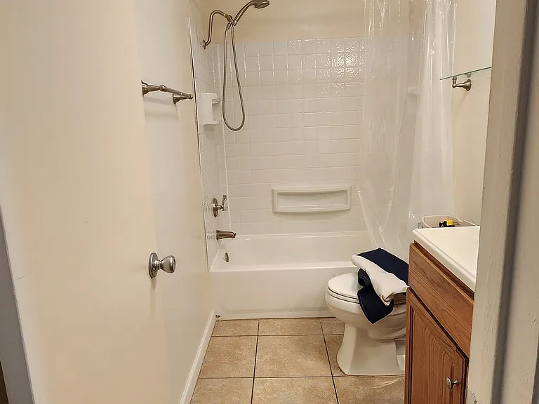 121 W Loma Vista Dr #101 — Photo 32