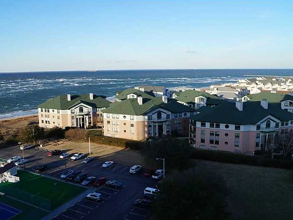 4th image of 3288 Page Ave APT 1103
