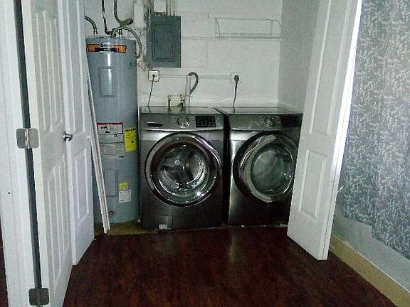 3rd image of 251 NE 142nd St