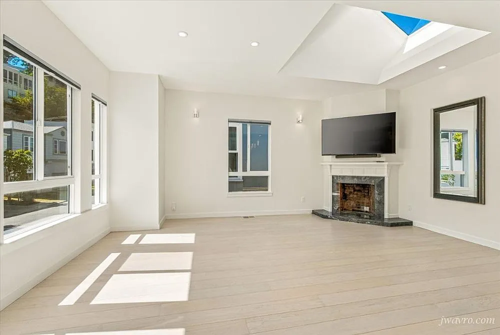 Beautiful Single Family Home For Rent — Photo 2