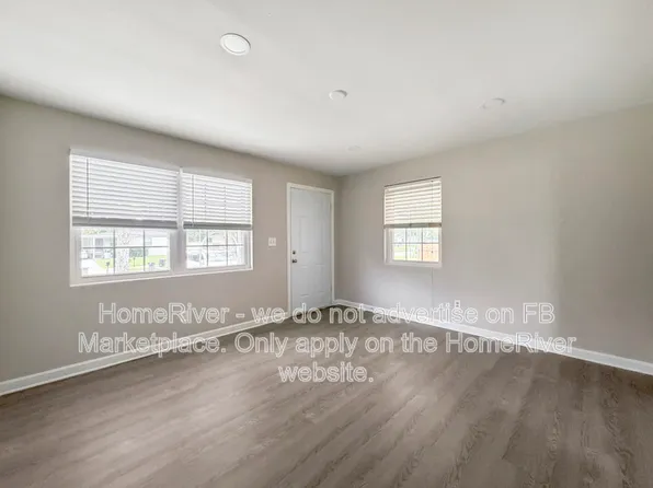 5508 Moret Dr E, Jacksonville, FL 32244