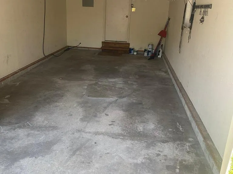 2739 Sweetbriar Ct — Photo 29