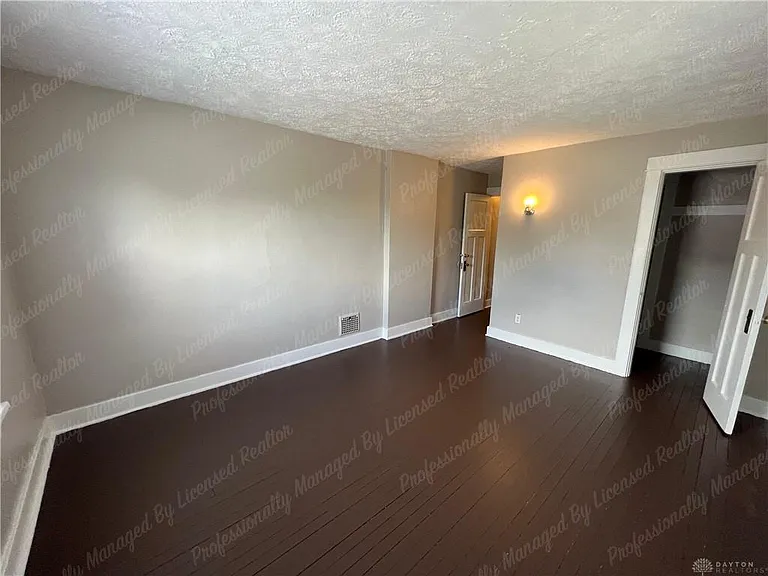 614 S Smithville Rd — Photo 24