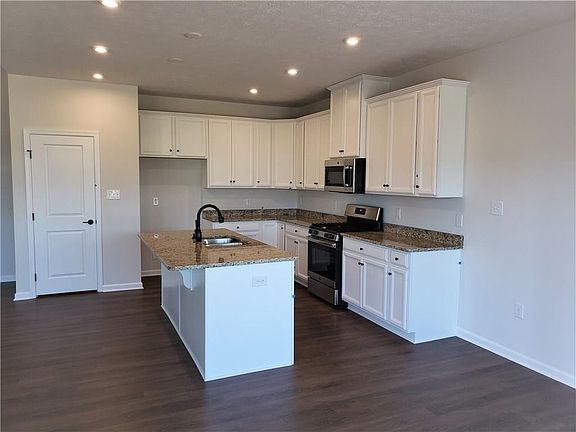 5th image of 1260 Heartland Dr