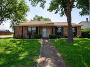 4124 Blackwillow Dr, Mesquite, TX 75150