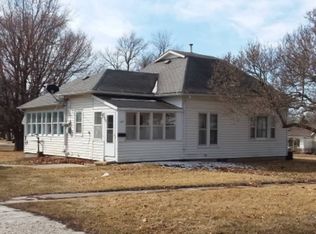 109 W Iowa St, Lenox, IA 50851