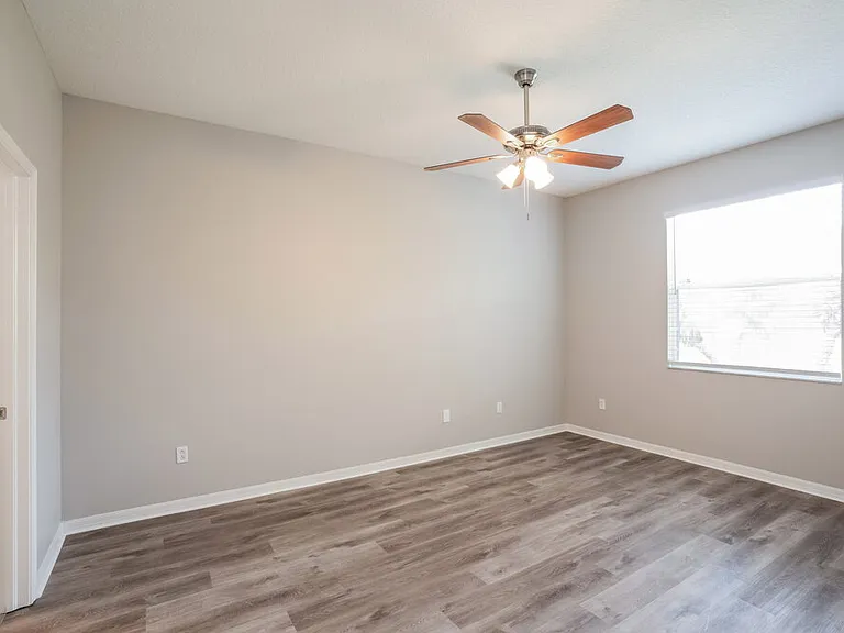 11410 Blue Lilac Ave — Photo 8