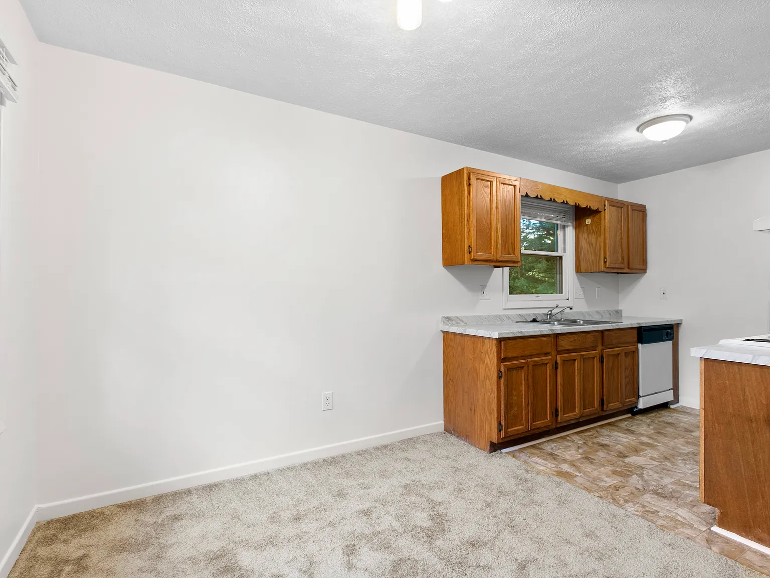 2 bed, 875 sqft, $1,500 — Photo 4