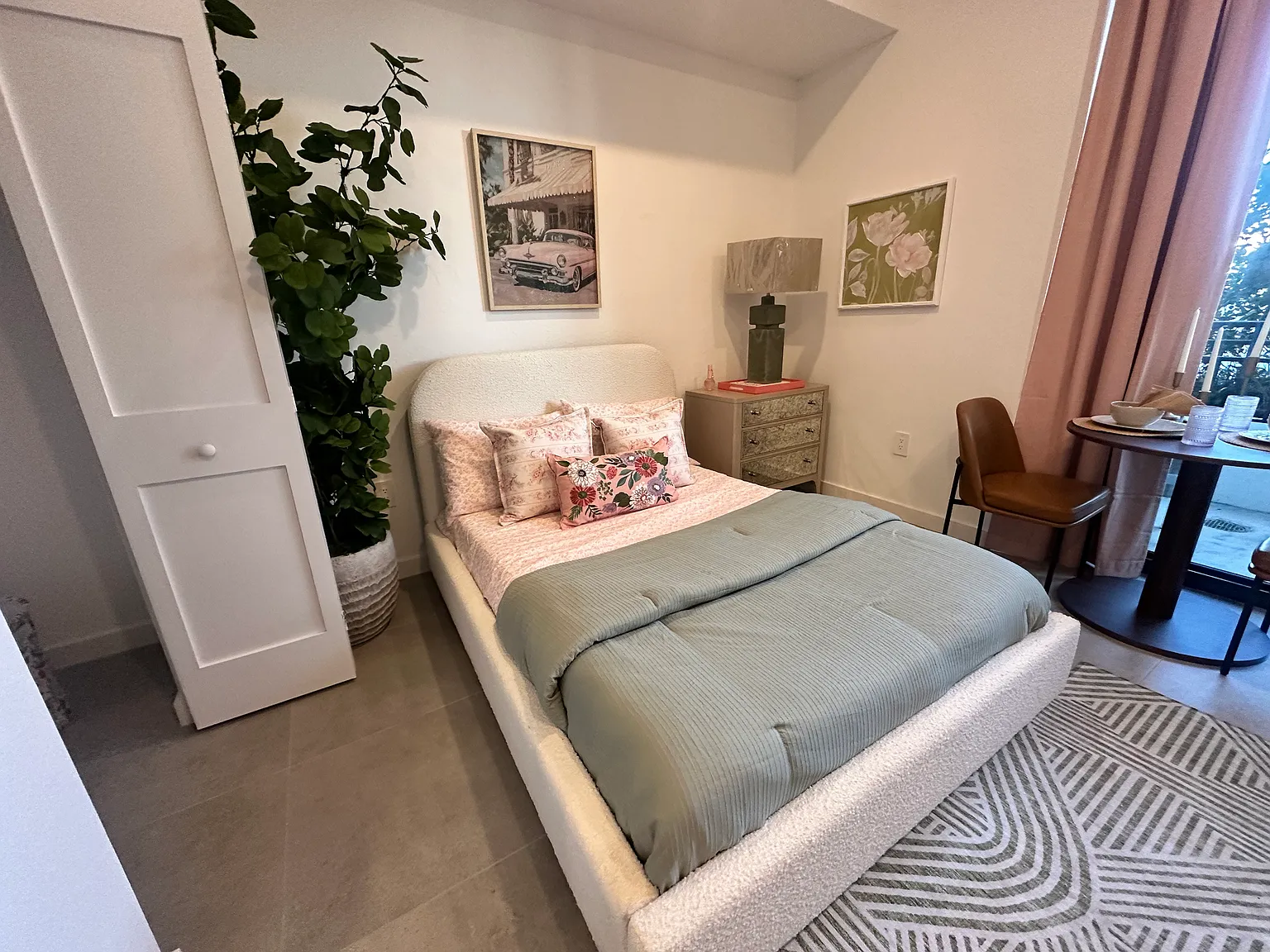 Studio, 500 sqft, $1,750 — Photo 4