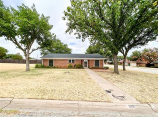 1118 S Ash St, Archer City, TX 76351