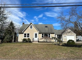 14 Metzner Rd, Ronkonkoma, NY 11779