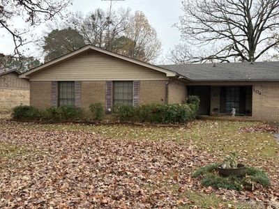 104 S Circle Dr, Hope, AR, 71801