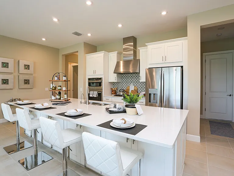 15318 Aprile St — Photo 22