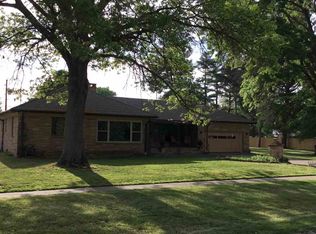 1615 S Main St, Clinton, IN 47842