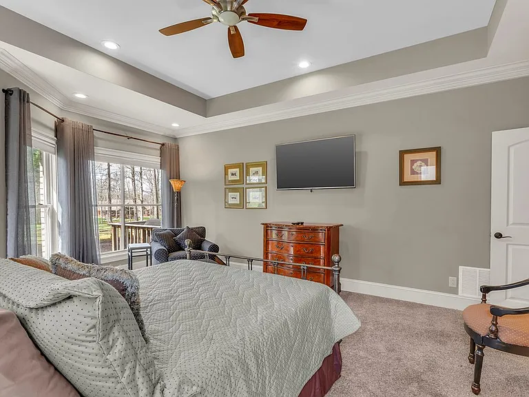 109 Fox Pen Way — Photo 42
