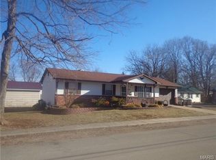 605 Cayce St, Farmington, MO 63640