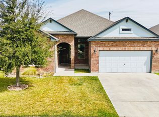 509 Altozano Dr, Laredo, TX 78045