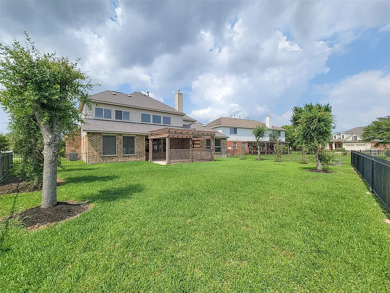 23111 Broad Springs Ct — Photo 45