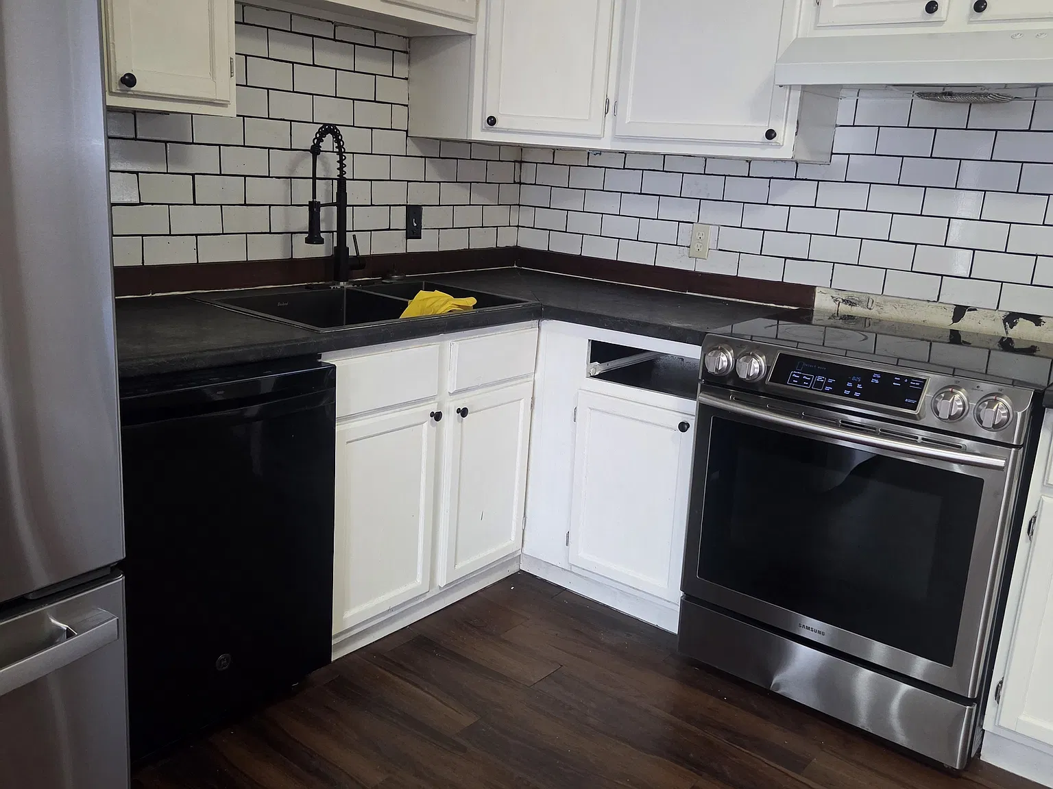 2 bed, 1726 sqft, $2,089 — Photo 3