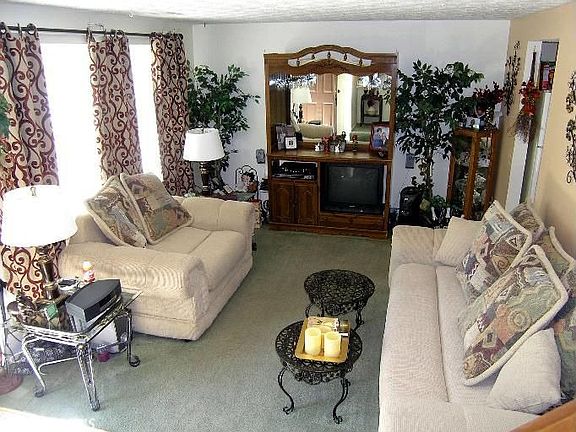 2nd image of 4419 Groombridge Way