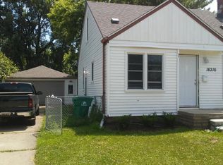 16216 Chesterfield Ave, Eastpointe, MI 48021