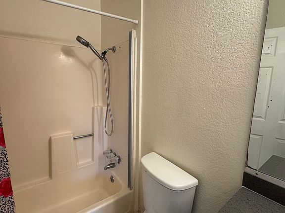 5th image of 1638 W 206th St #D