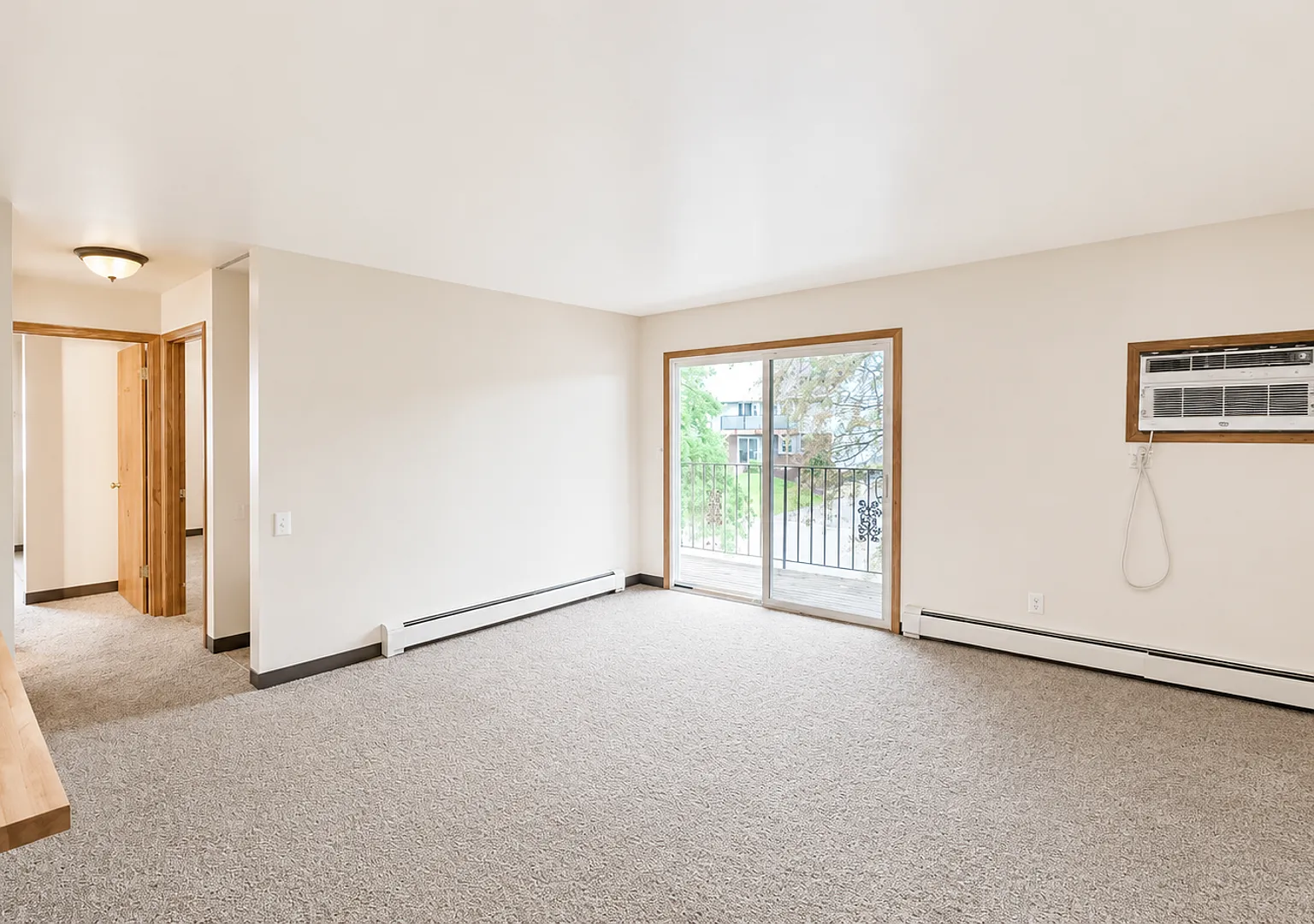 Kingston Apartments — Photo 4
