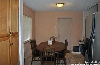 4th image of 2706 Lake Arbor St