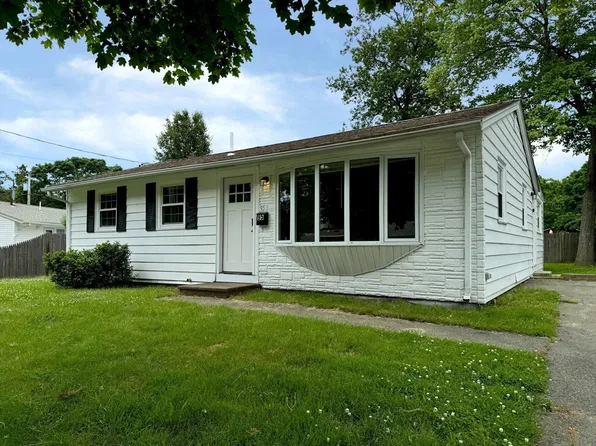 95 Josh Gray Rd, Rockland, MA 02370