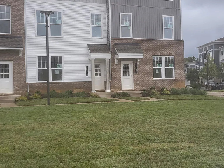 2130 Blossom Trail Ave — Photo 1