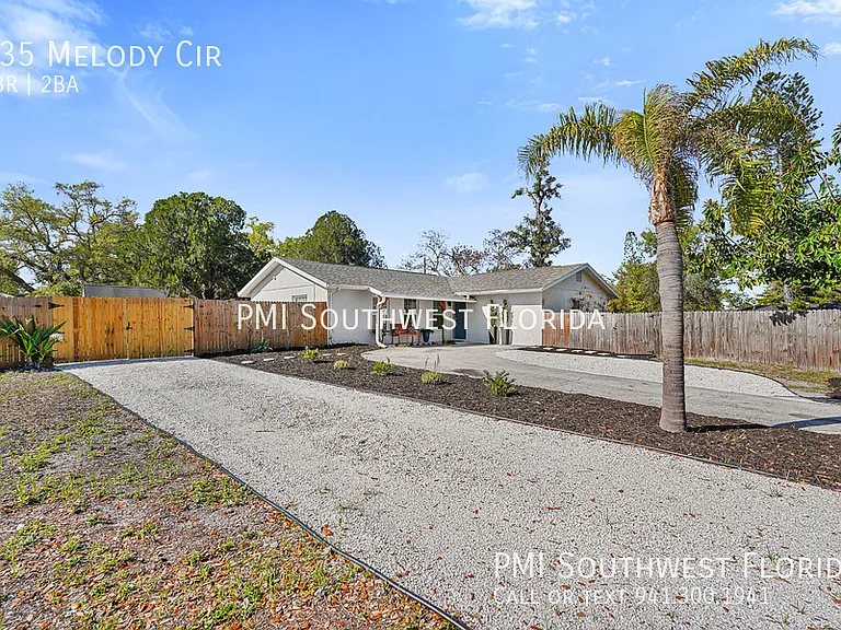 635 Melody Cir — Photo 2