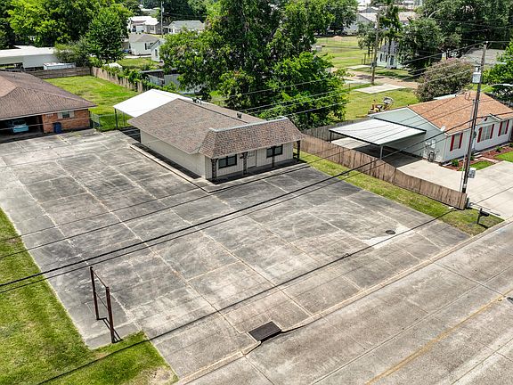 4th image of 1607 N Bertrand Dr